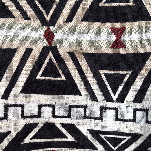 Geometric Patterned Sweater - Picture 2 of 4